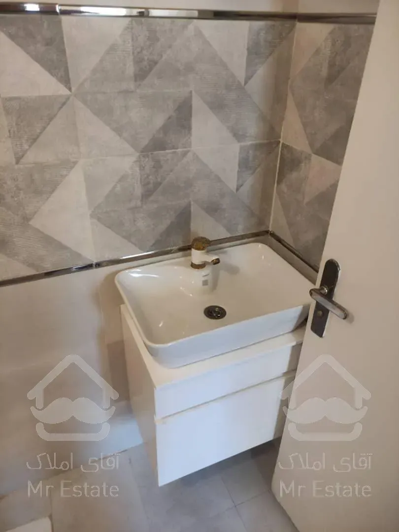 ۴۱ متر یک خواب آزادی دوبر