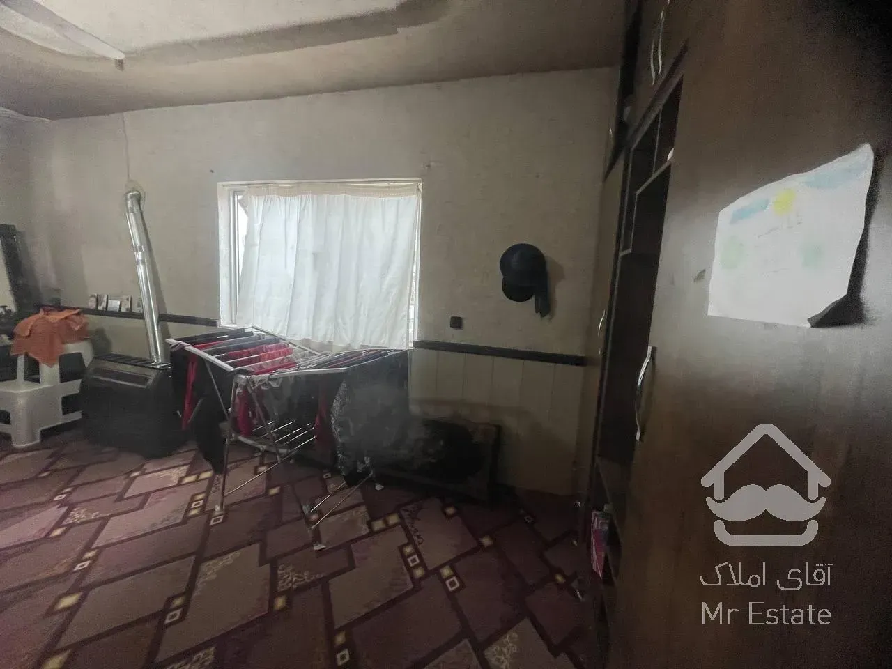 ویلا فلت ۳۰۰متری/بازسازی شده/مدارک قابل استعلام