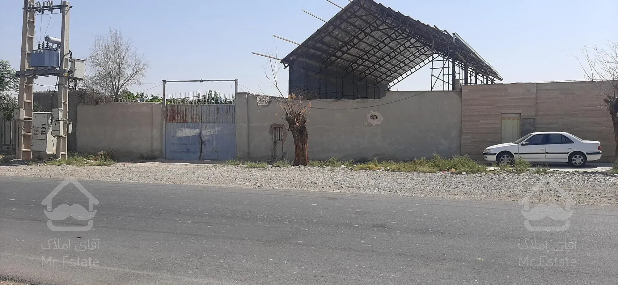 ملکی به مساحت ۸۵۰ متر با امکانات بفروش میرسد