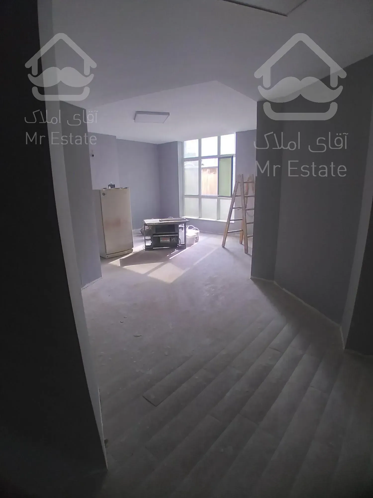 ۱۰۰ متر موقعیت اداری