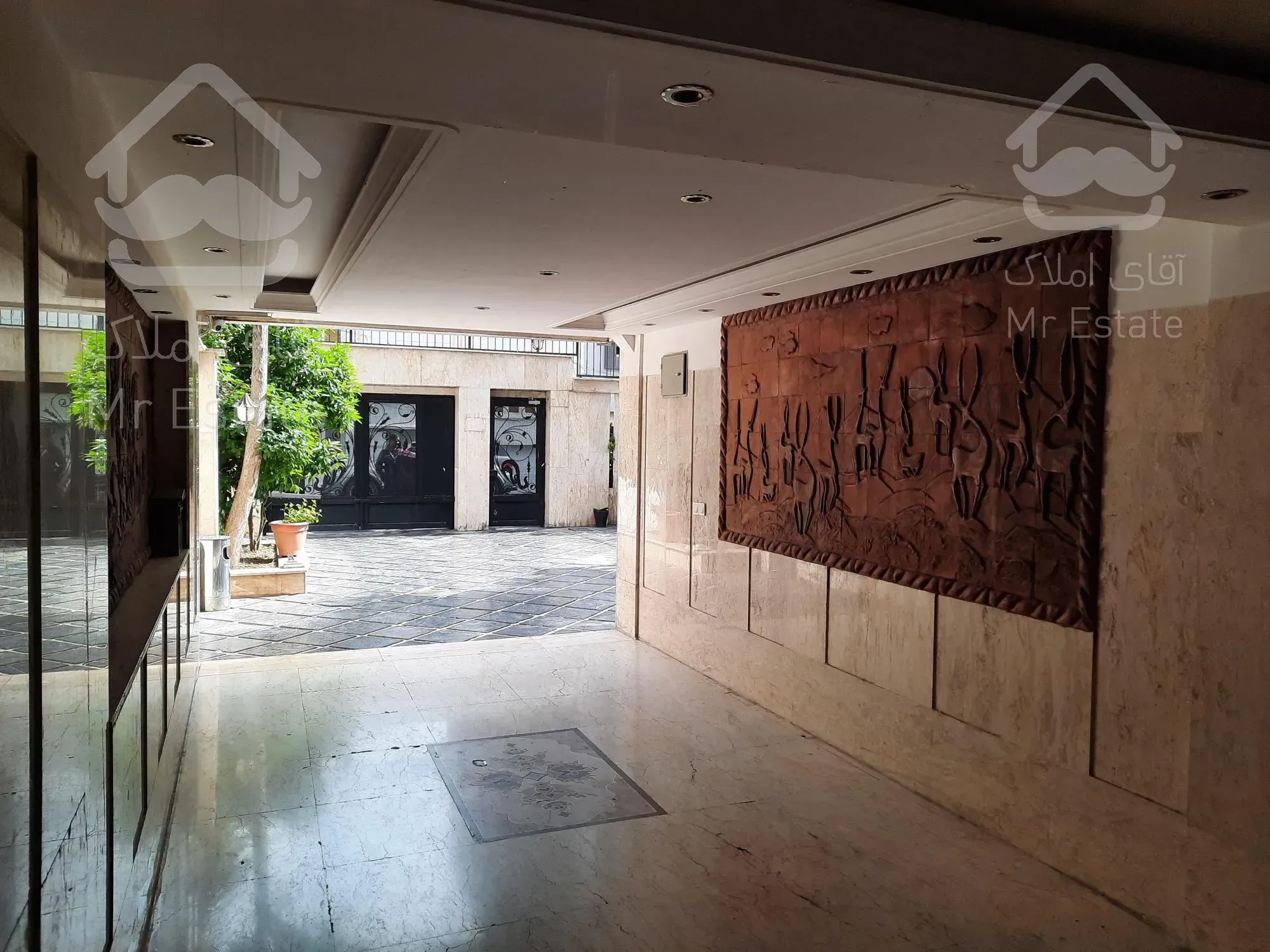 آپارتمان ۸۲ متری با موقعیت کاملا اداری در ایرانشهر