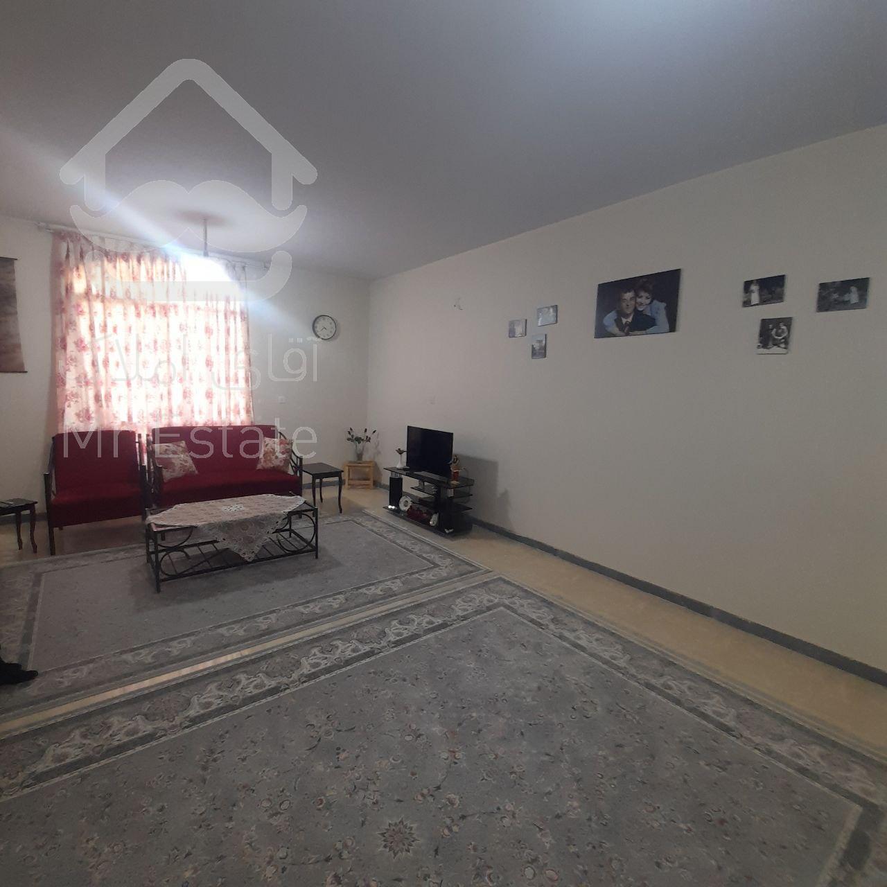 فروش آپارتمان ۱۱۰ متری در شهر جدید هشتگرد