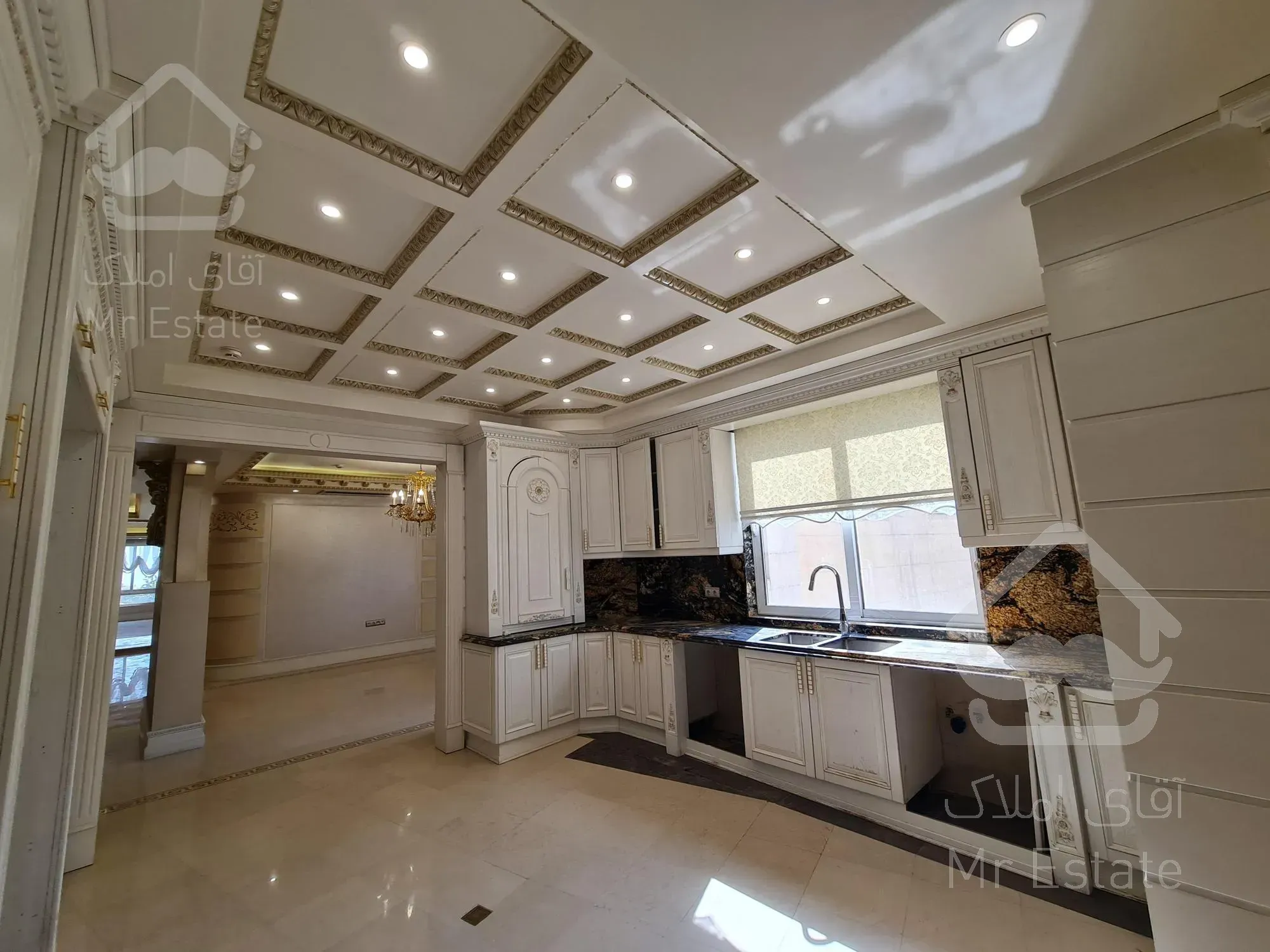 اجاره برج ۲۵۰ متری در فرمانیه