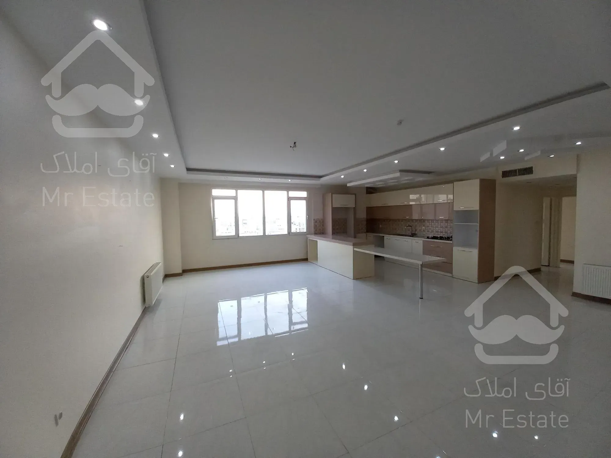 آپارتمان/۱۳۵/متر/سه/خوابه