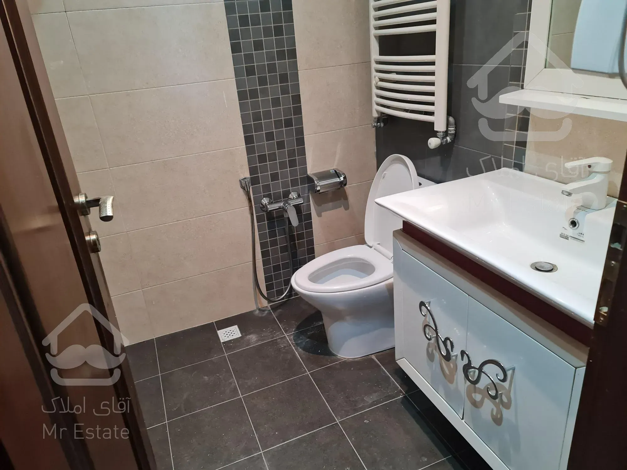 اجاره آپارتمان ۱۹۰ متری، فرمانیه شرقی