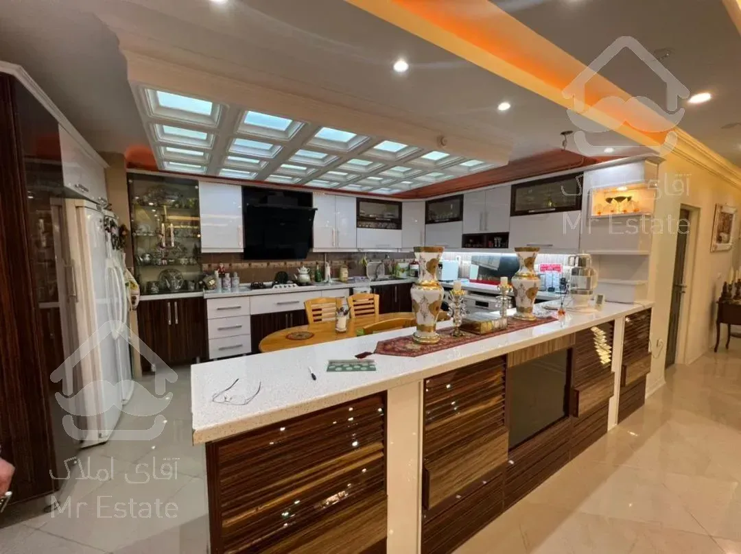 پادادغربی/۲۳۵متر/۳خ/فول برند