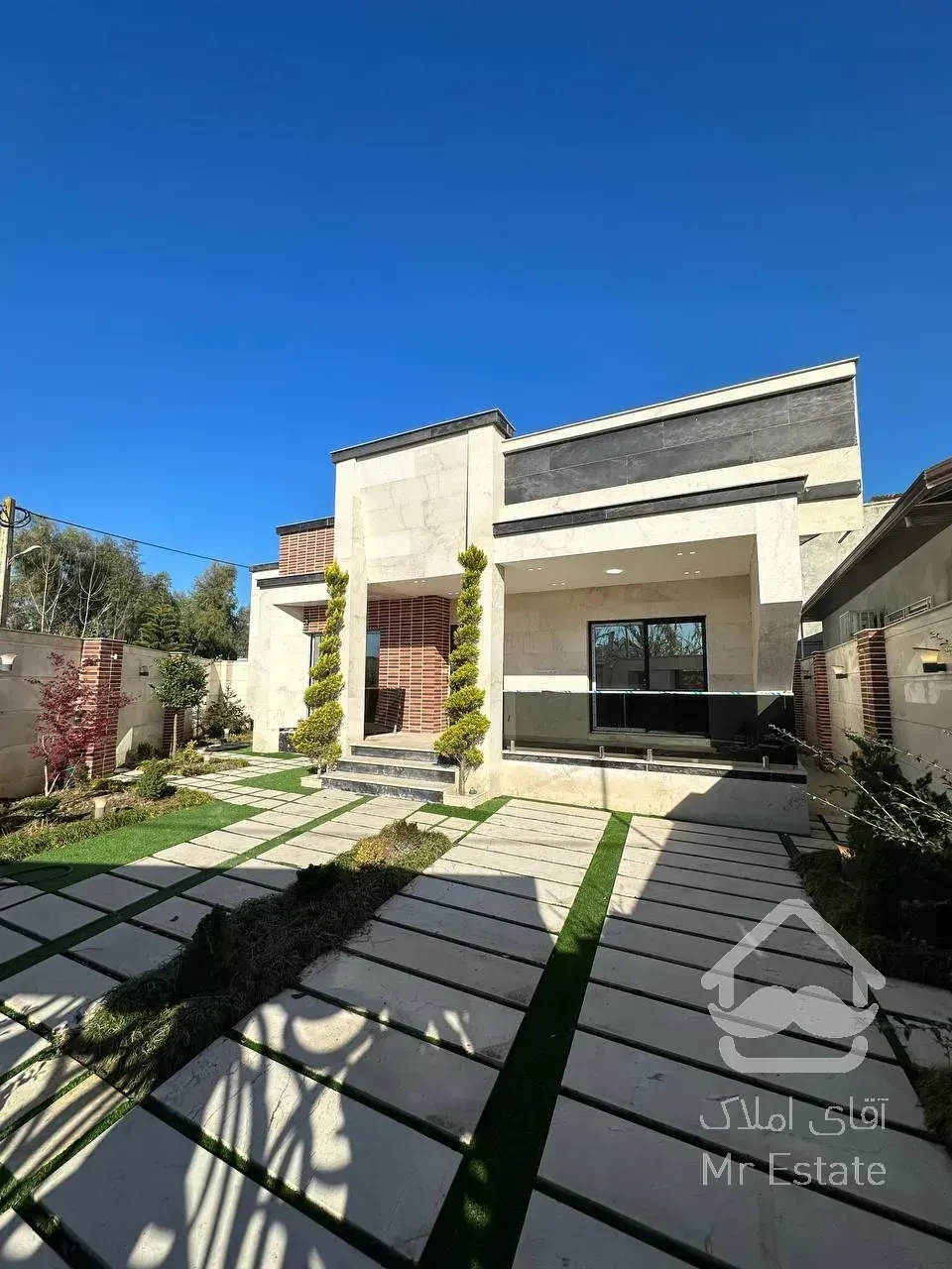 ویلا باغ فلت۳۱۰متری استخرداخلی خاص ولاکچری