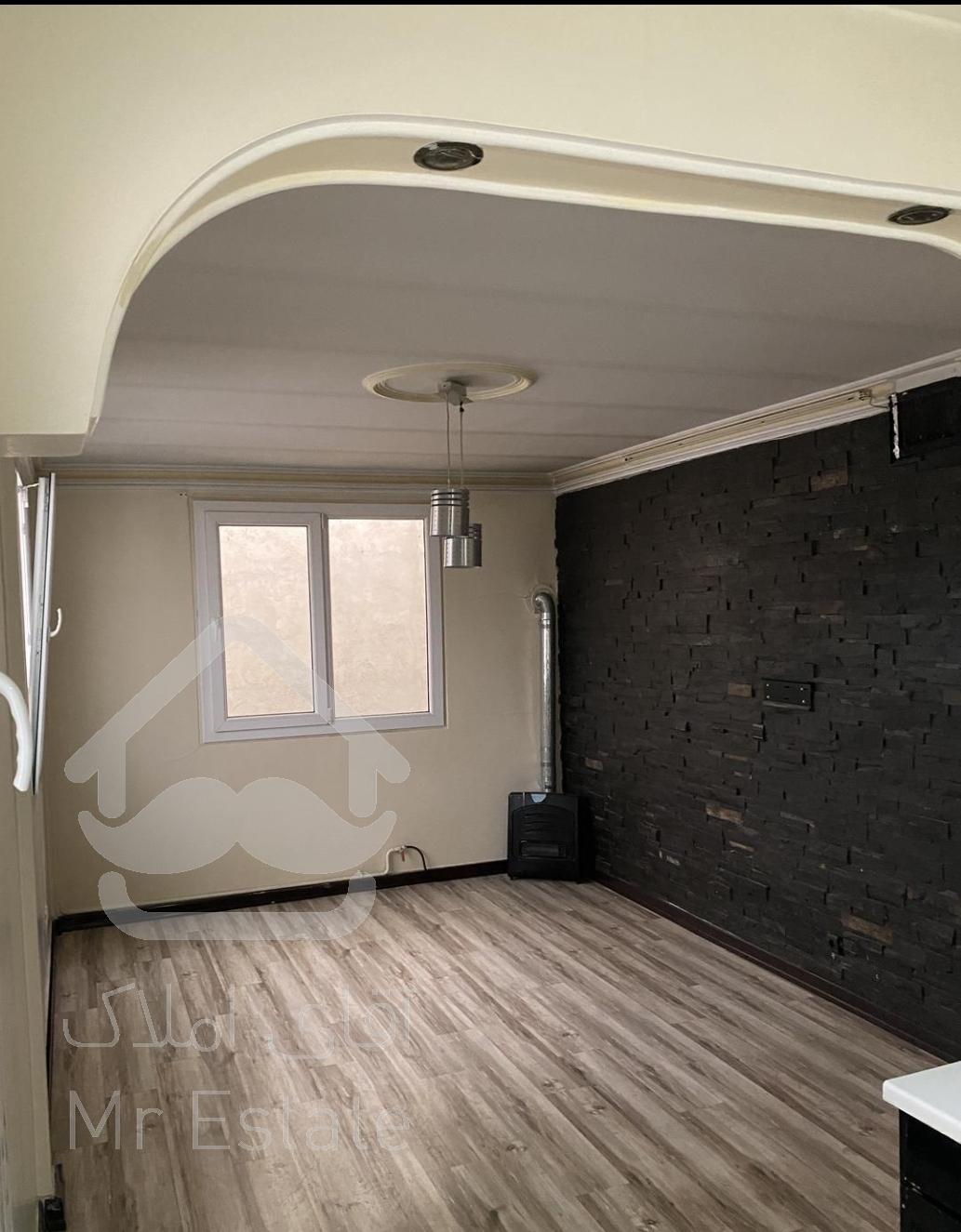 50متری/تک واحدی/خوش نقشه/20مترحیاط اختصاصی