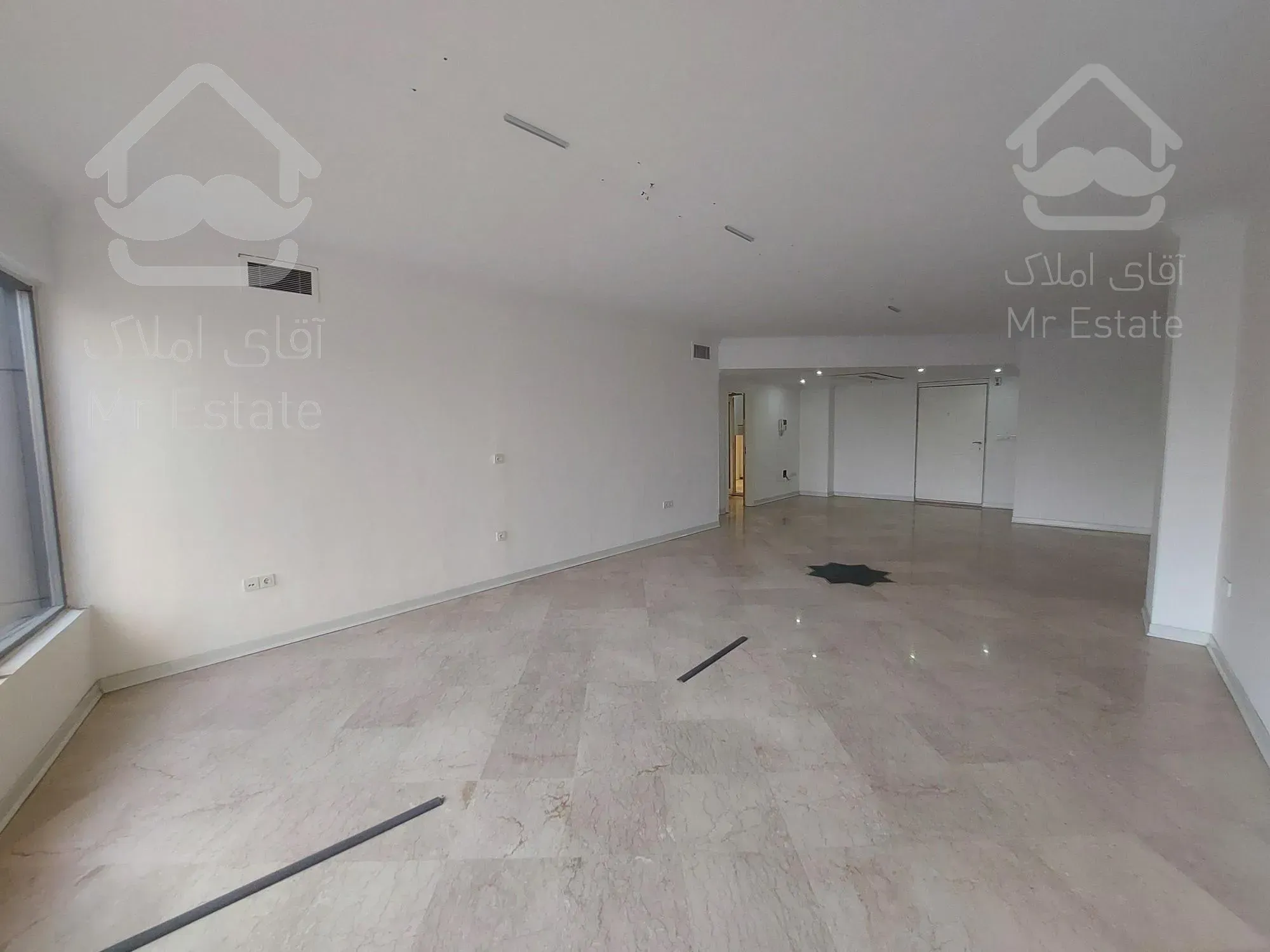 ۱۰۰ متر اپارتمان موقعیت اداری پاسداران نارنجستان