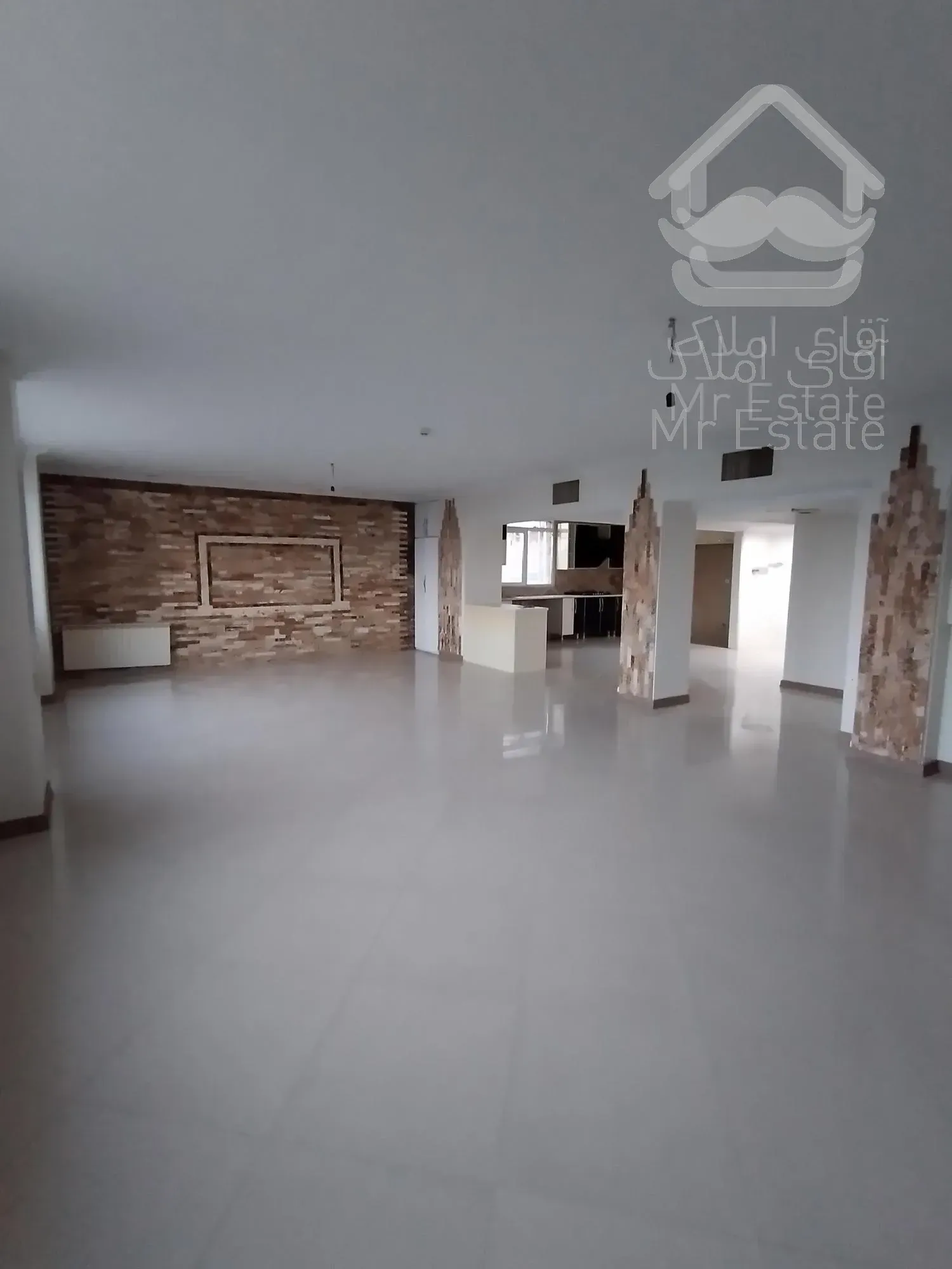 ۱۵۰ متر/۲خواب/دو قدمی دریاچه