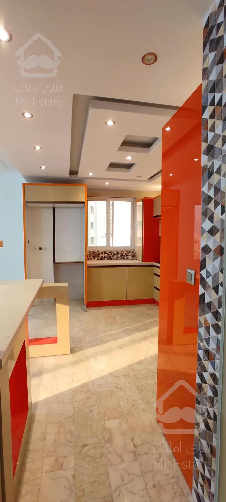 ۱۳4متر آکواریوم نور/ویو دار سعادت آباد