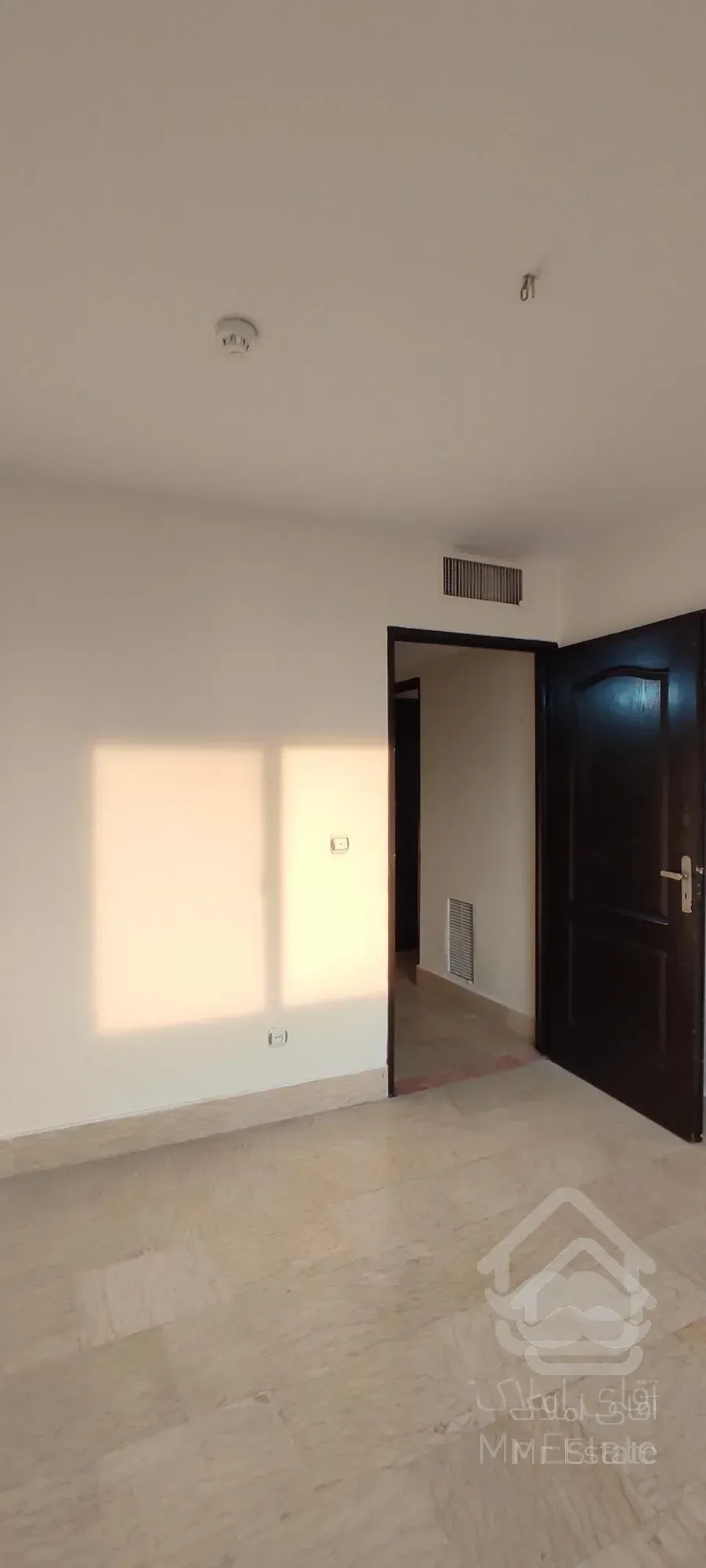 ۹۰متر ویودار/خوش نقشه سعادت آباد