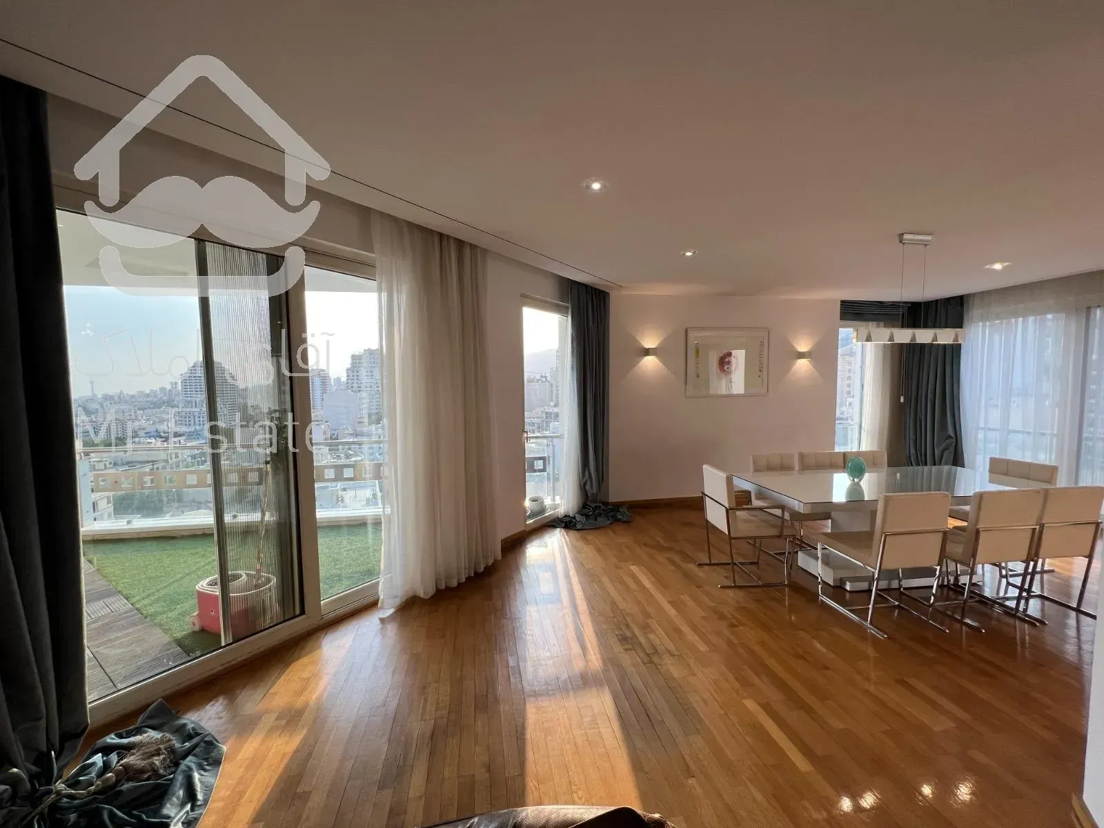 اجاره واحد ۳۲۰ در برج، فرمانیه