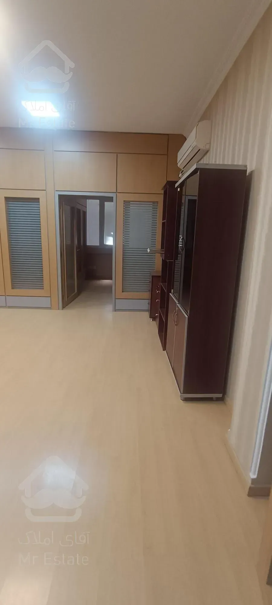 فروش موقعیت اداری ۹۵ متر بر اصلی