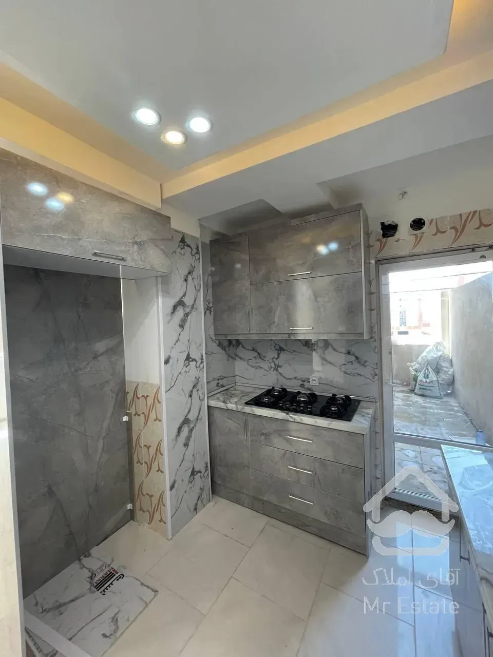 آپارتمان ۸۰ متری کلید نخورده