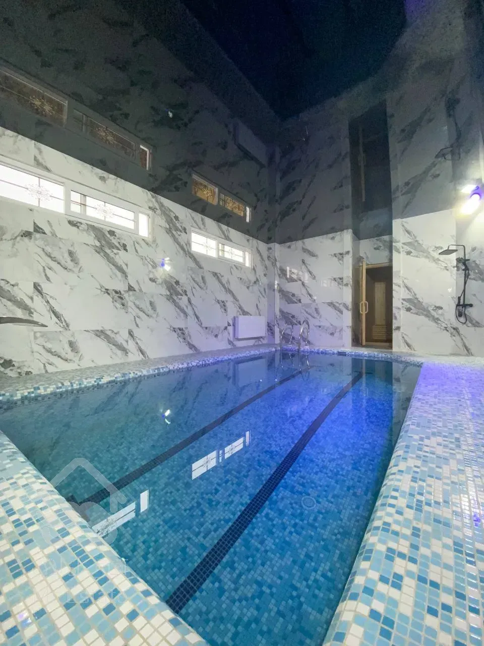 خرید و فروش ویلا فرنیش استخردار دامنه جنگل لوکس