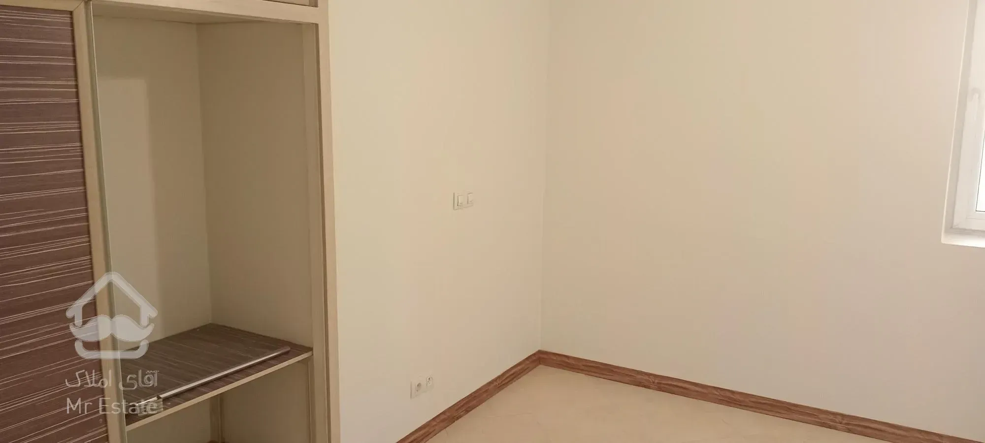 ۲۳۵ متر / ۴خواب/ دریاچه/مجلل و شیک