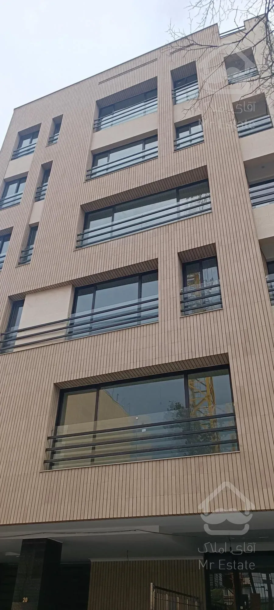 ۳۴۰ متر موقعیت اداری