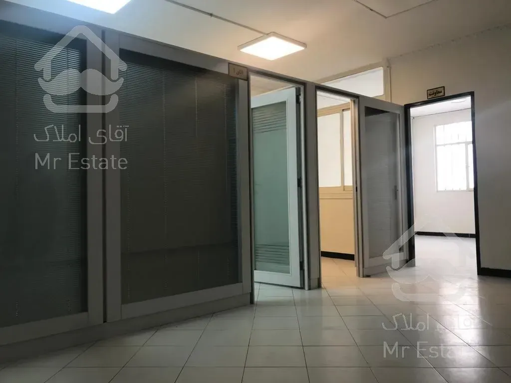 ۲۰۰ متر اداری بر کاشانی