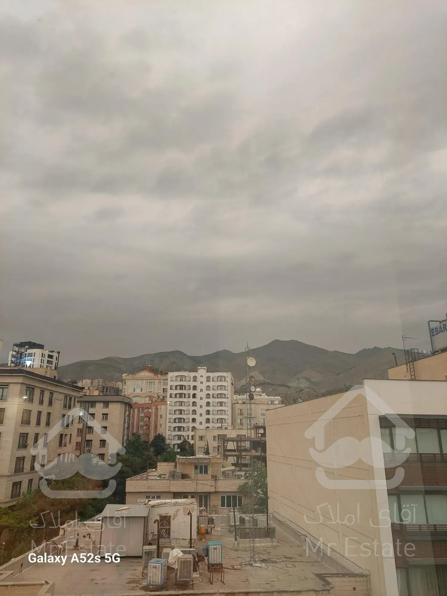 ۲۱۵متری ۴خواب  ۲پارکینگ سندی باکس