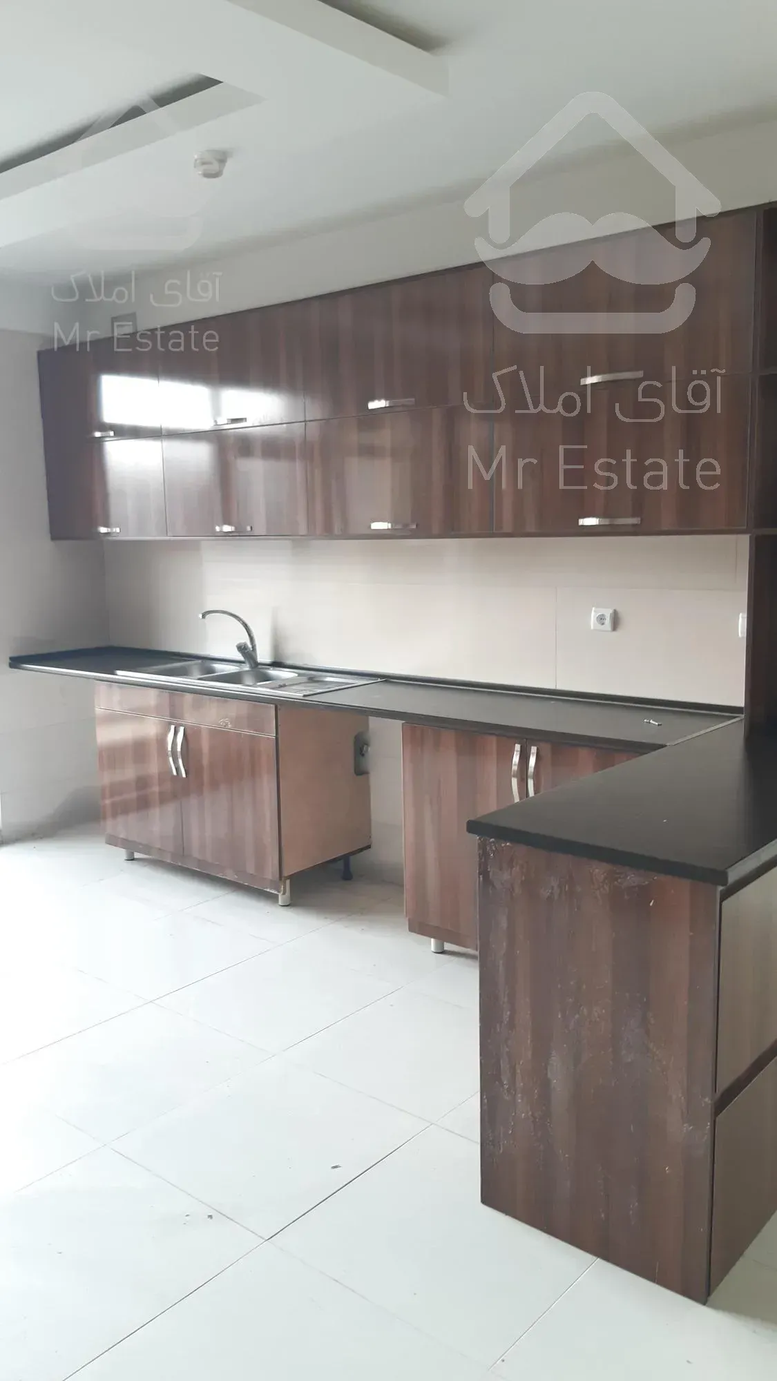 اجاره یکجا ۱۷۰متر ۳خواب فول امکانات مرزداران