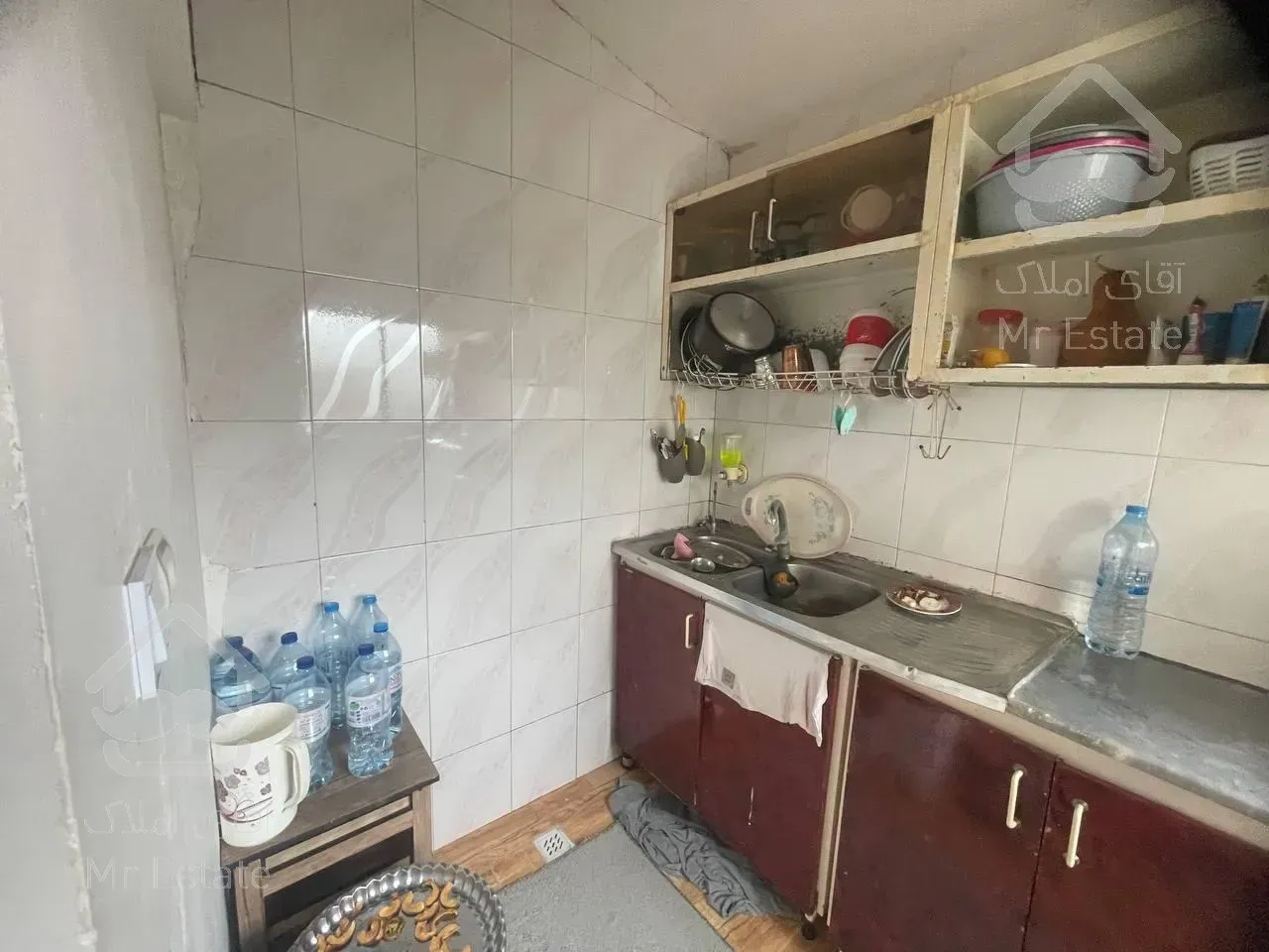 ویلا فلت ۳۰۰متری/بازسازی شده/مدارک قابل استعلام