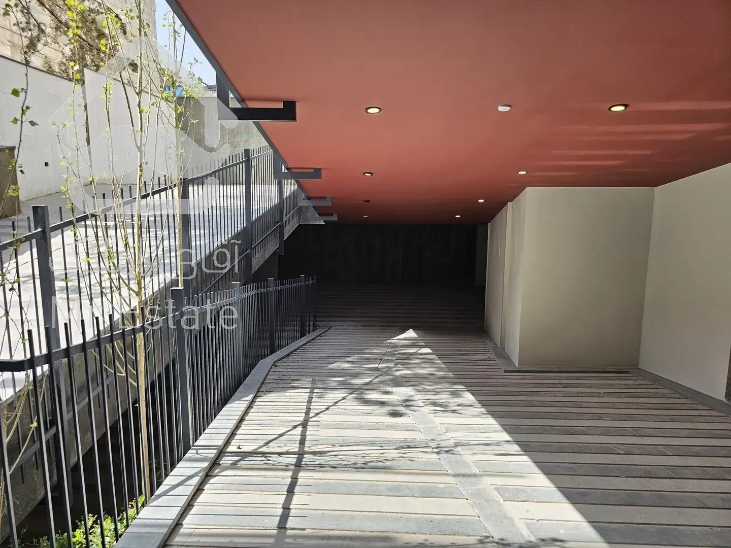 1500 متر مستغلات اداری/25پارکینگ/فلت/پاسداران