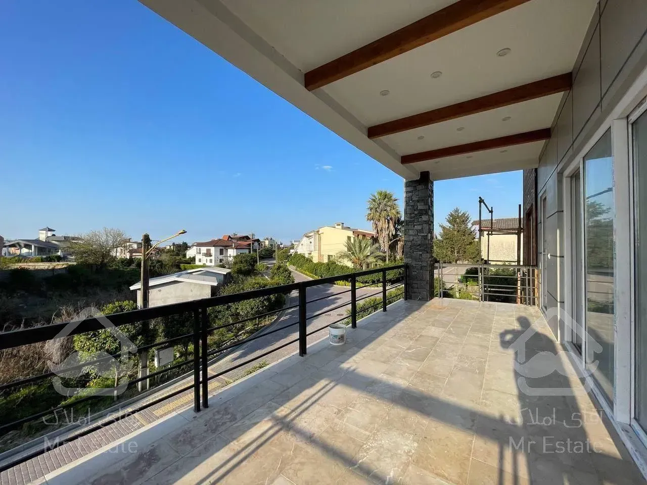 ویلا مدرن شهرک هکتاری