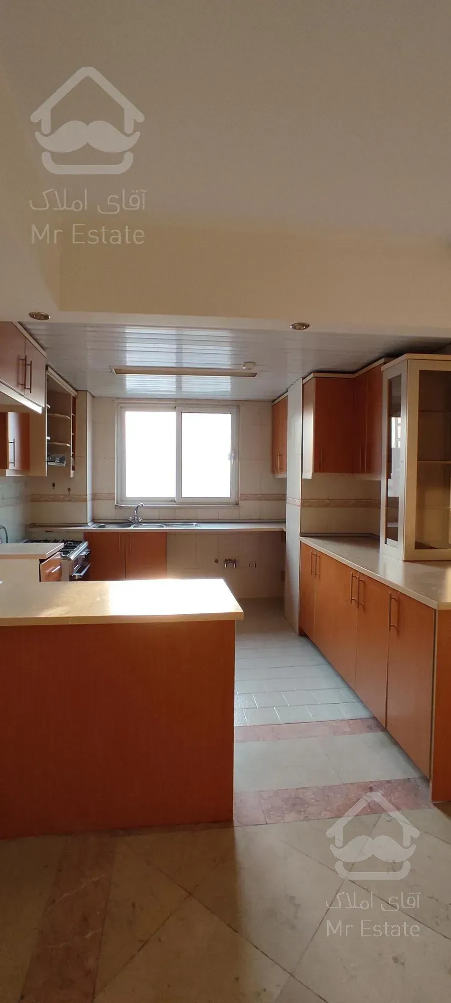 ۹۰متر ویودار/خوش نقشه سعادت آباد