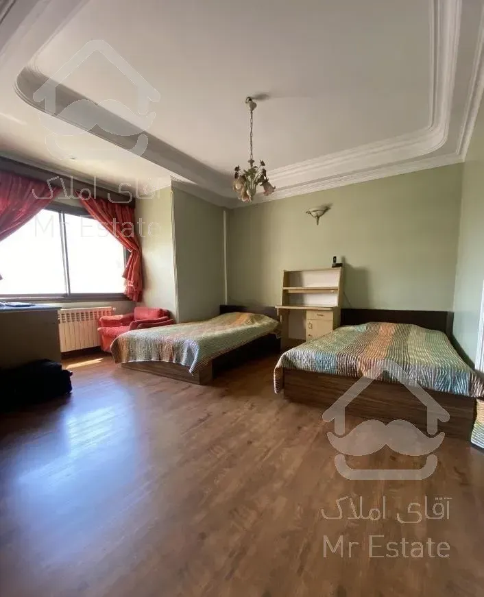 ۲۱۰متر  /  ۴خواب  /  بلوار آزادگان  / سرمایه گذاری