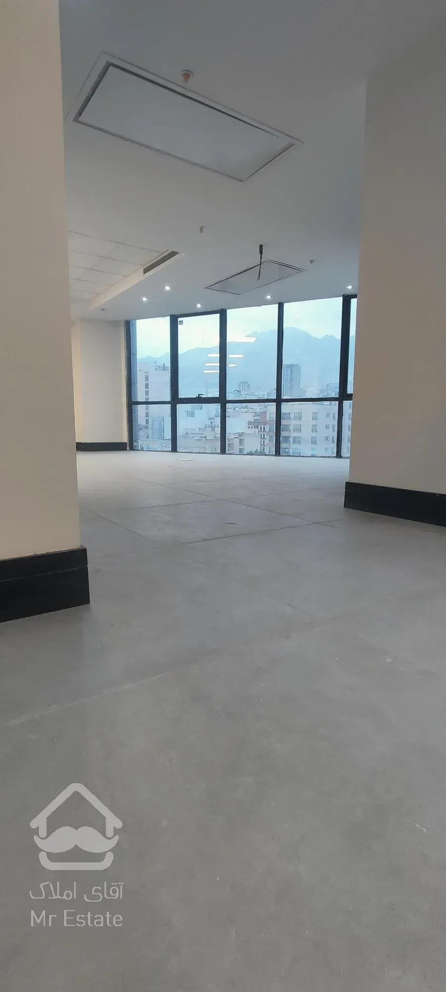 ۲۱۵ متر نوساز سند اداری کامرانیه