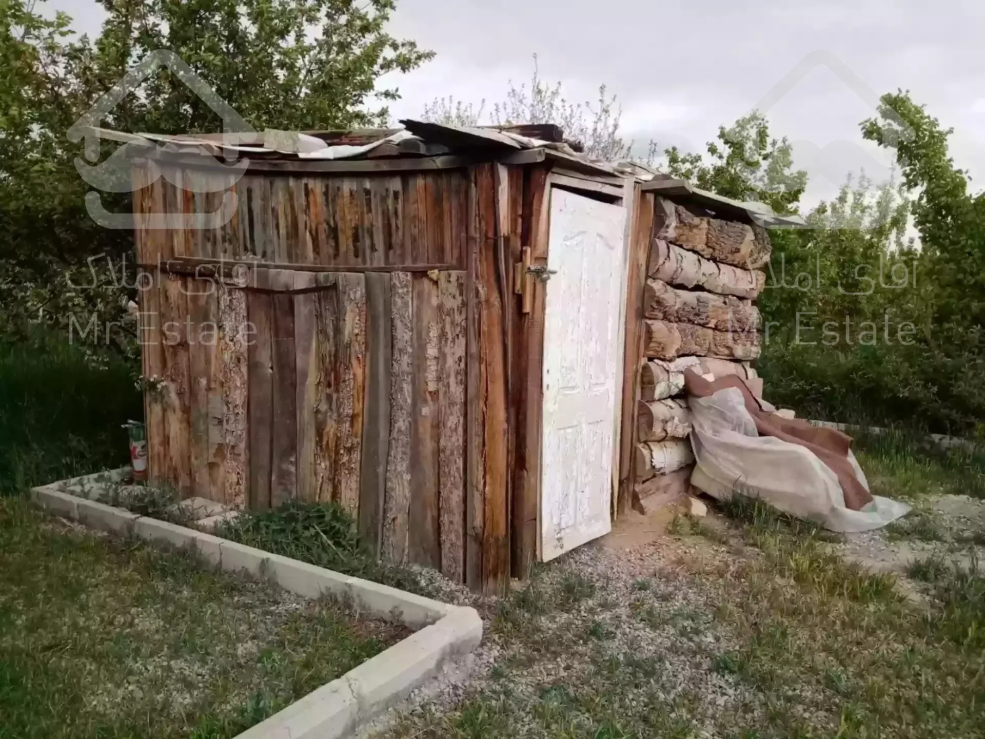 باغ ۱۰۰۰ متری در رباط کریم