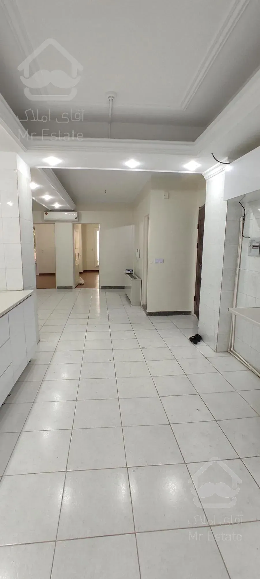 ۱۰۵متر ، ۲بالکن ، ویو دار سعادت آباد