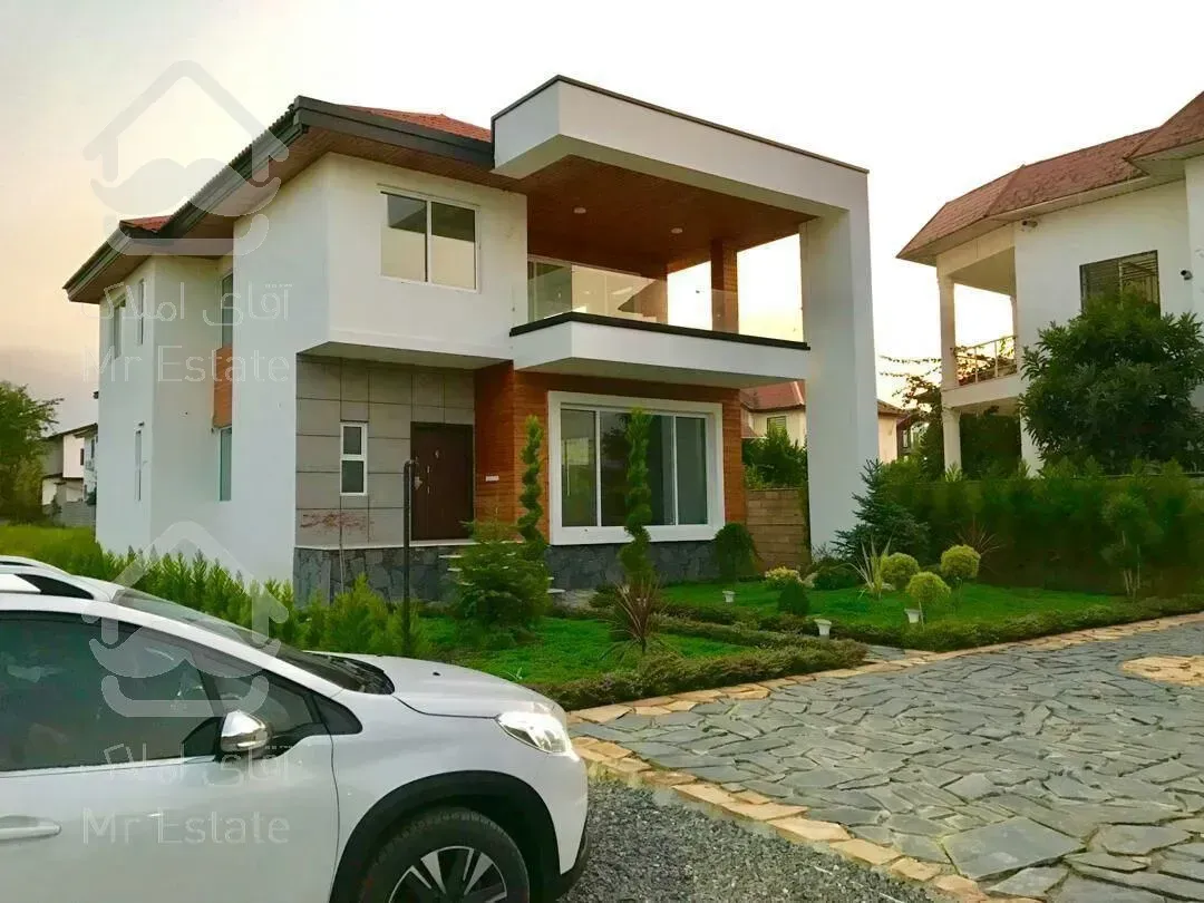 فروش ویلا دوبلکس ۴۰۰متری شهرکی وازیوار