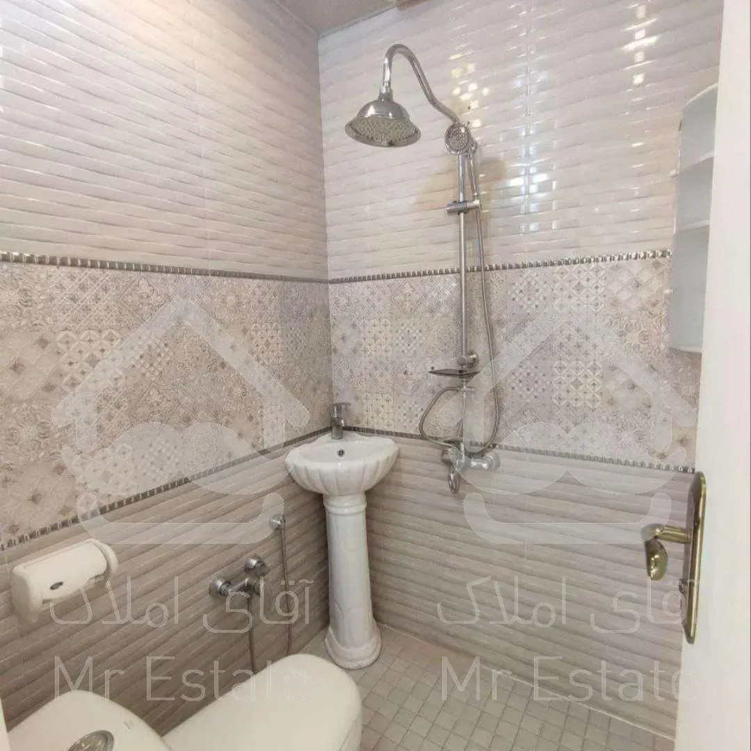 فروش ۱۰۵متری خطی رو به آفتاب همیلا