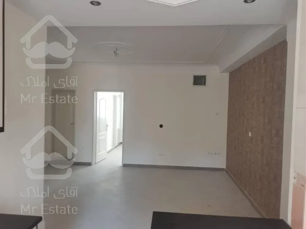 50متری/تک واحدی/پارکینگ سندی غیرمزاحم/غرق نور