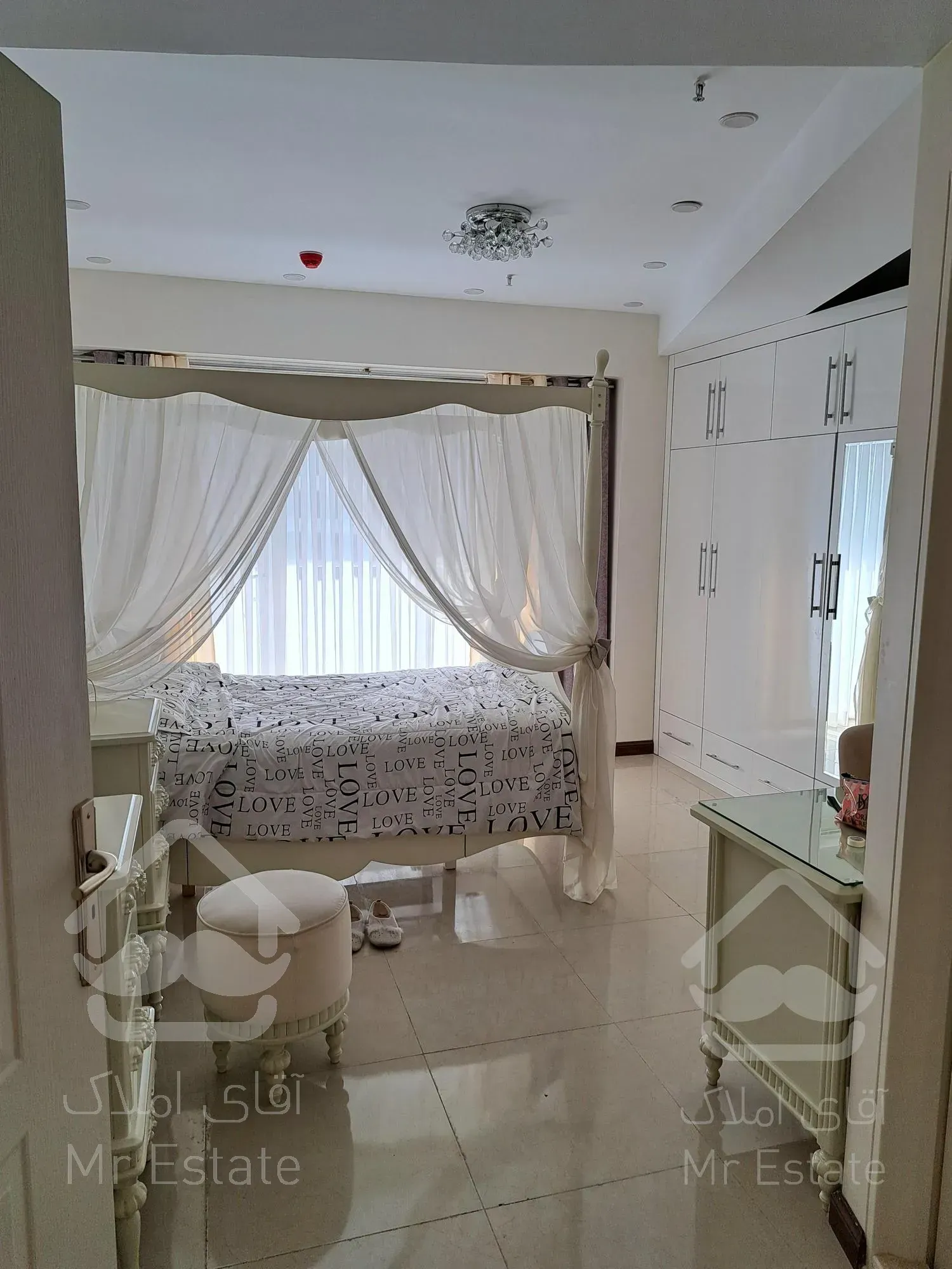 فروش آپارتمان/پنت هاوس/دیزاین شده/چیتگر/دریاچه خلیج فارس