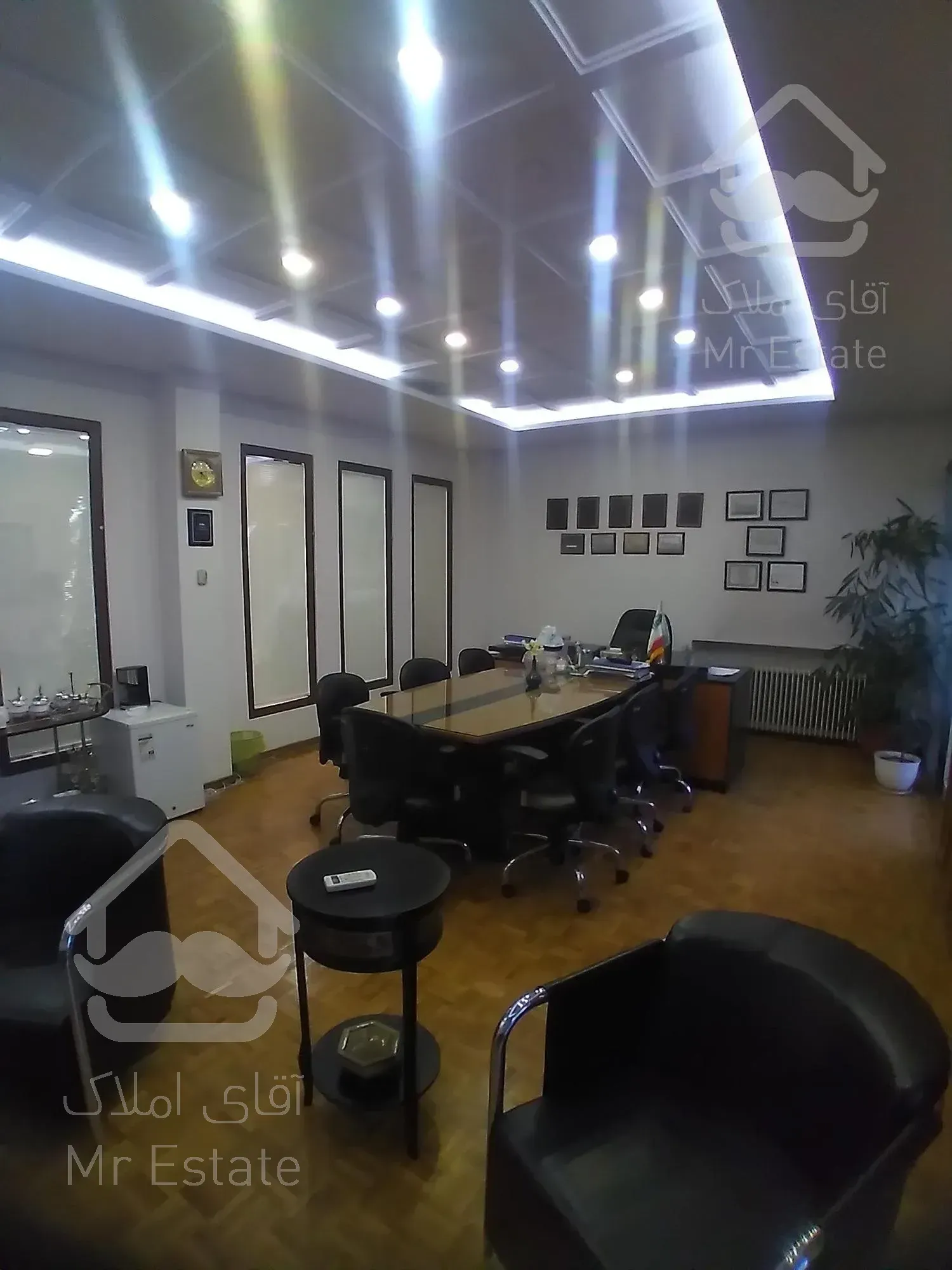 ۲۲۵ متر ( سند اداری ) ونک