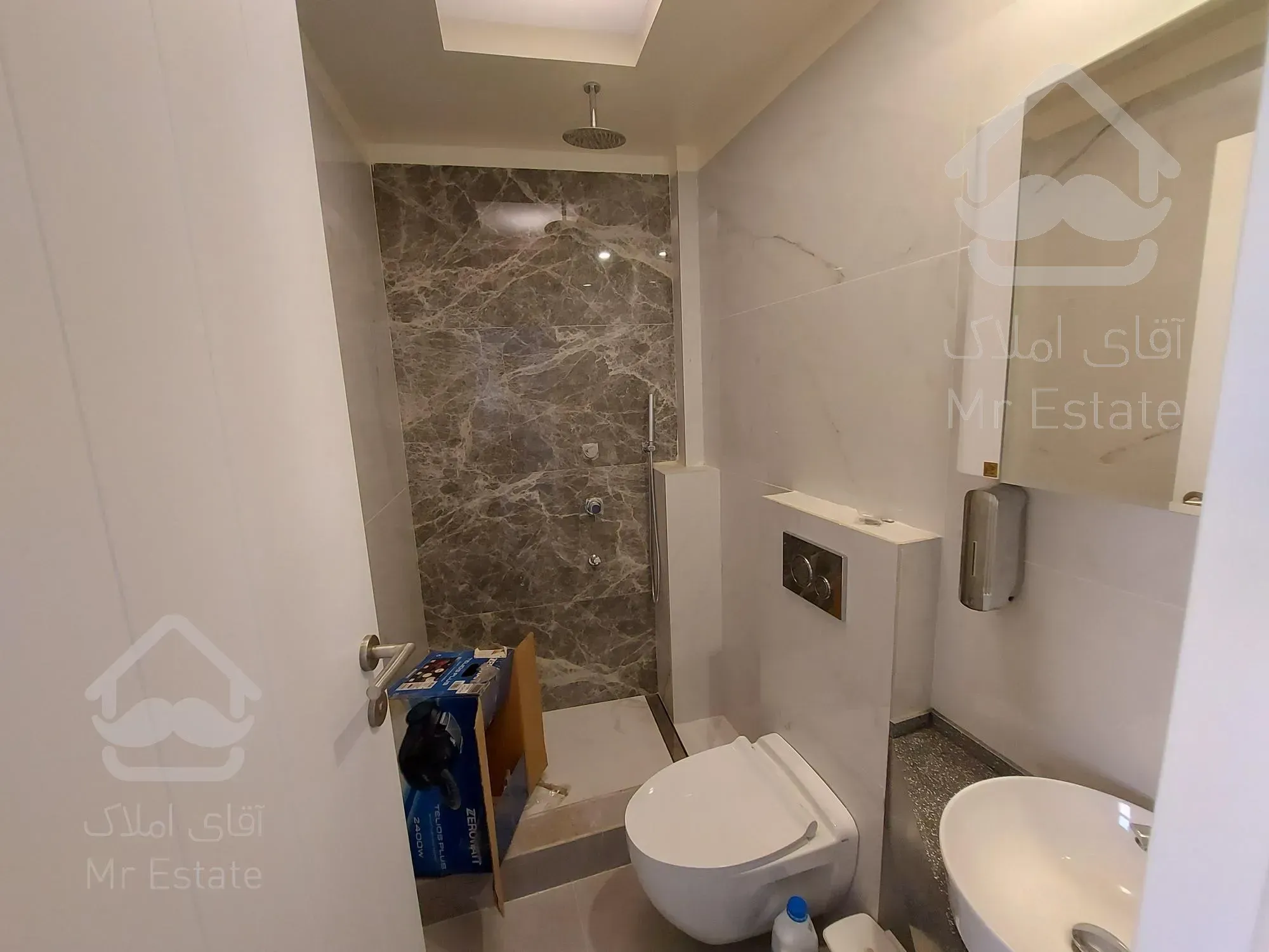 احاره موقعیت اداری مبله ۶۵متر ۱اتاق مطهری جم قائم مقام