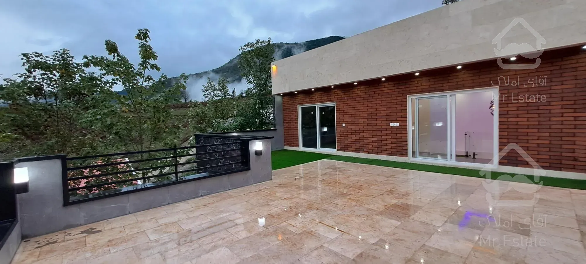 ویلا تریپلکس نما مدرن