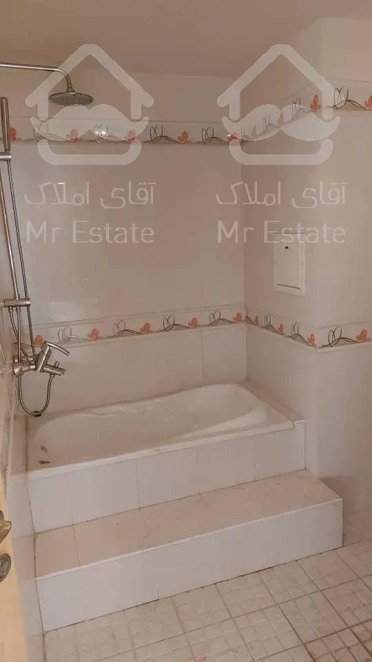 ۲۵۵متر زیر قیمت برای سرمایه گزاری فرمانیه شرقی