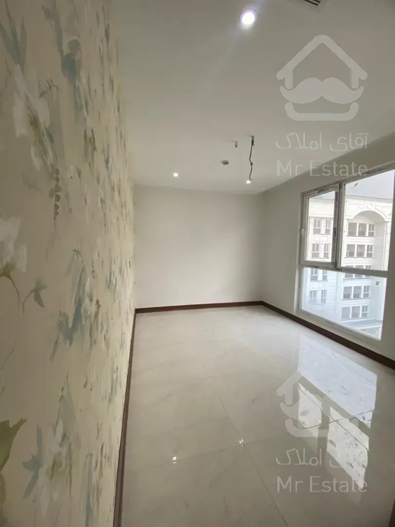 180متر 3خواب . زندگی بر فراز آسمان با چشم اندازی زیبا و دیدنی