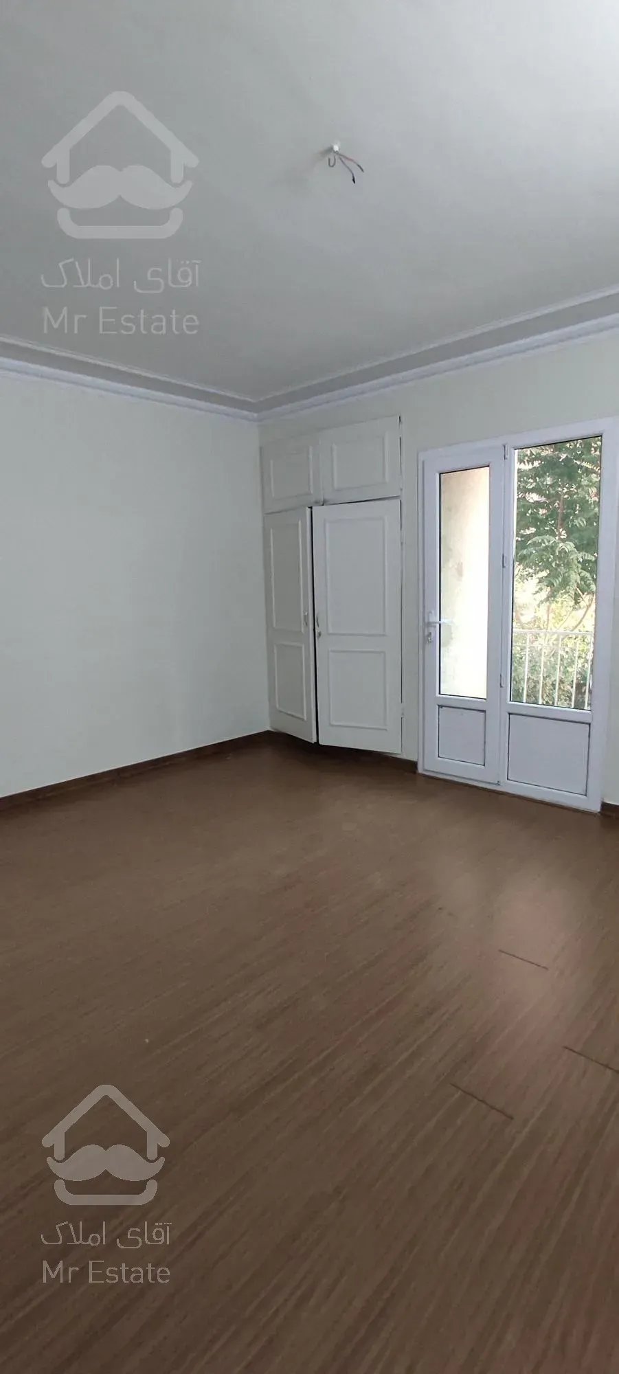 ۱۰۵متر ، ۲بالکن ، ویو دار سعادت آباد