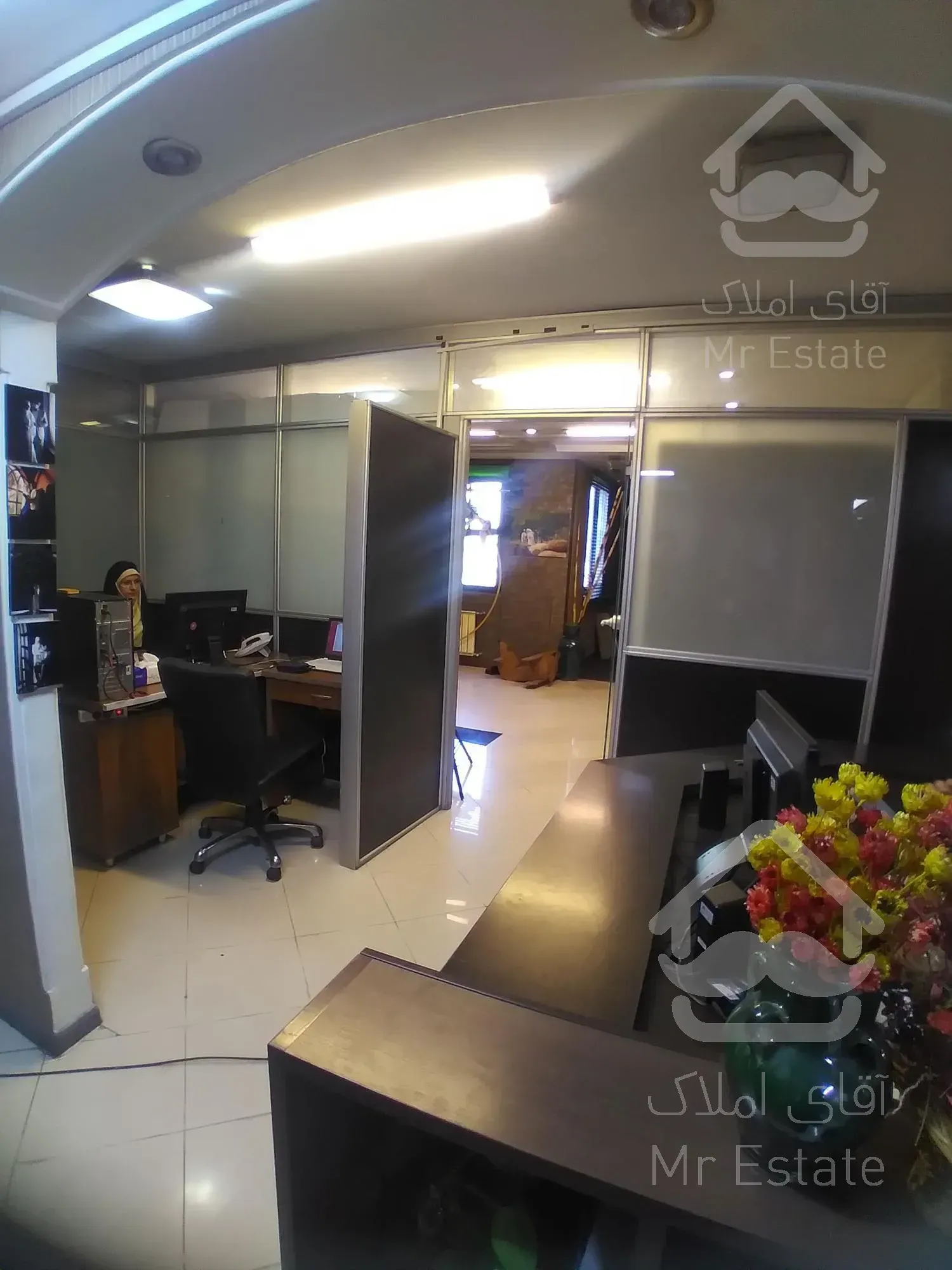 ۹۸ متر موقعیت اداری