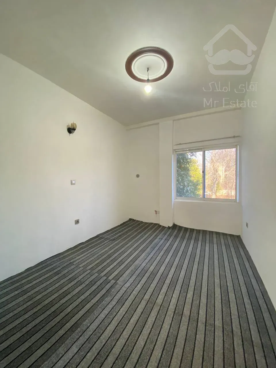 رهن و اجاره واحد ۱۶۰متری کمربندی ونوش