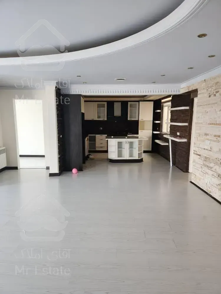 رهن و اجاره آپارتمان در دزاشیب ۱۳۶متر ۲ خواب مستر