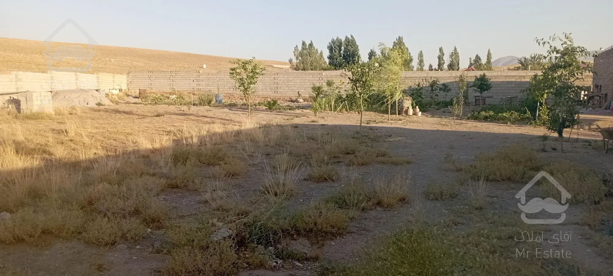 زمین در میدان تره بار جدید شهریار