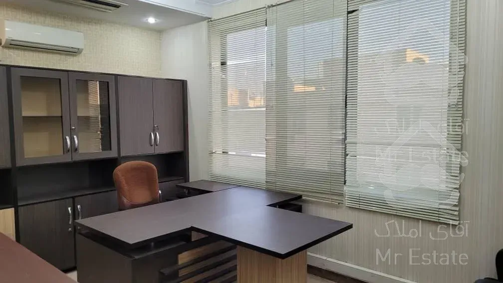 فوری فوری فروش ۱۰۰متر سند اداری شهران شمالی