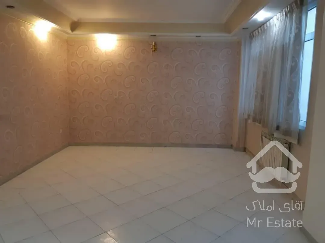 واحد80متری،سالن پرده خور