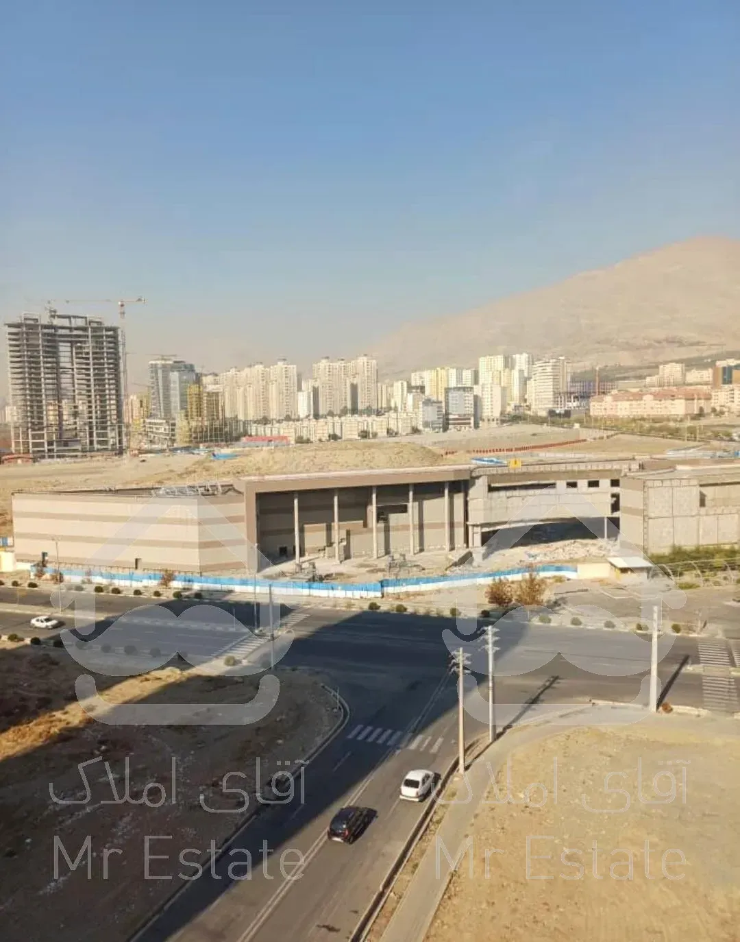 فروش آپارتمان/۱۵۳متر/خوش نقشه/چیتگر/دریاچه خلیج فارس